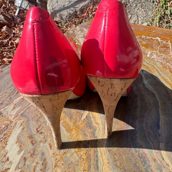 Jessica Simpson coral patent leather sling back peep toe cork heel platforms - Picture 6 of 8
